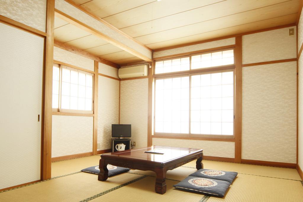 Готель Bekkan Kawanatsu Shin'onsen Екстер'єр фото